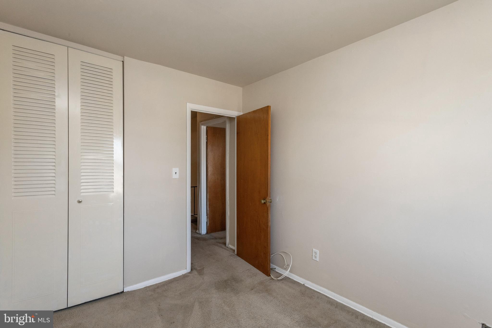 5205 Hillwell Road Baltimore, MD 21229 - Photo 21 of 39 Gallery Image 21