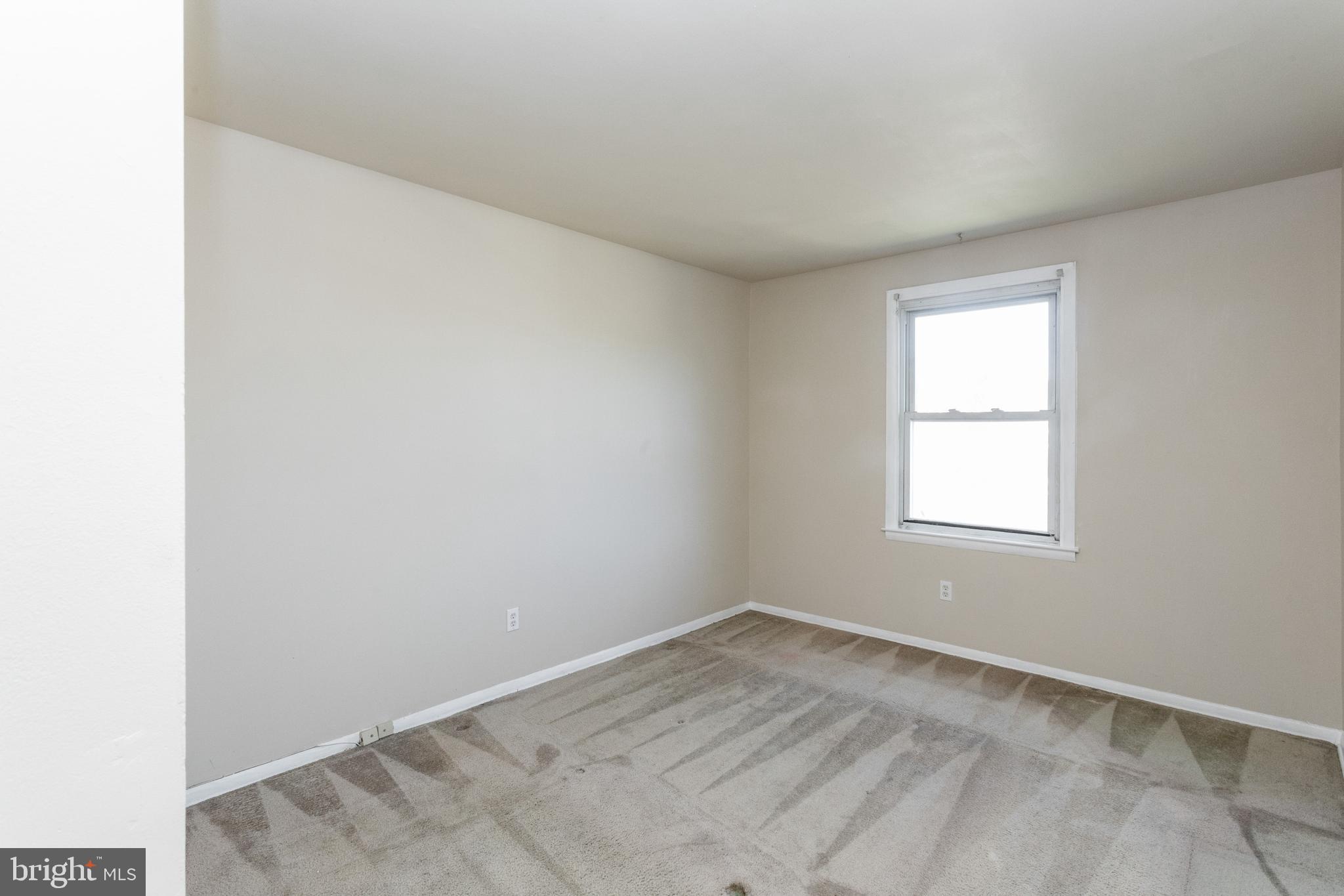 5205 Hillwell Road Baltimore, MD 21229 - Photo 23 of 39 Gallery Image 23