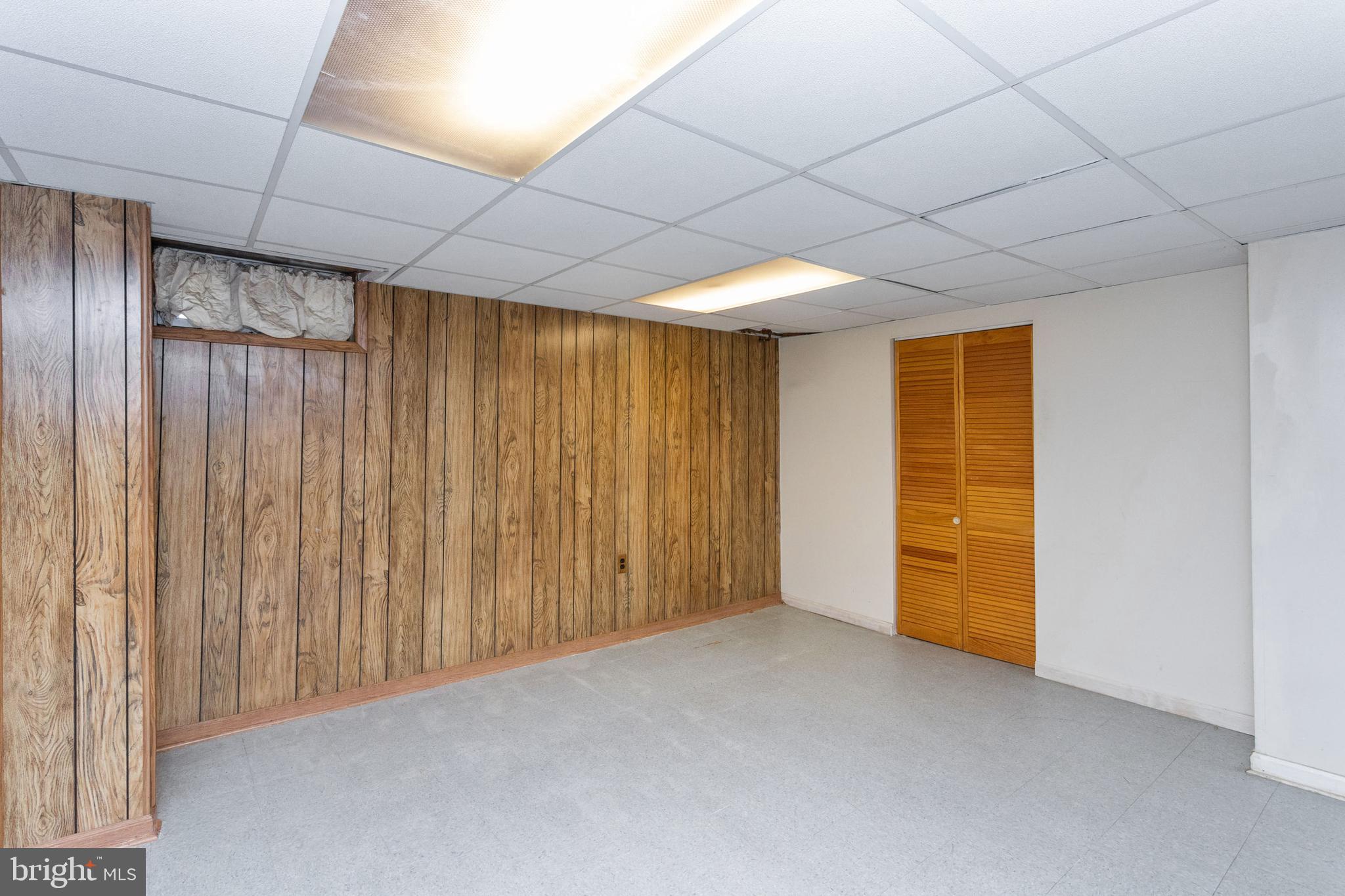 5205 Hillwell Road Baltimore, MD 21229 - Photo 27 of 39 Gallery Image 27