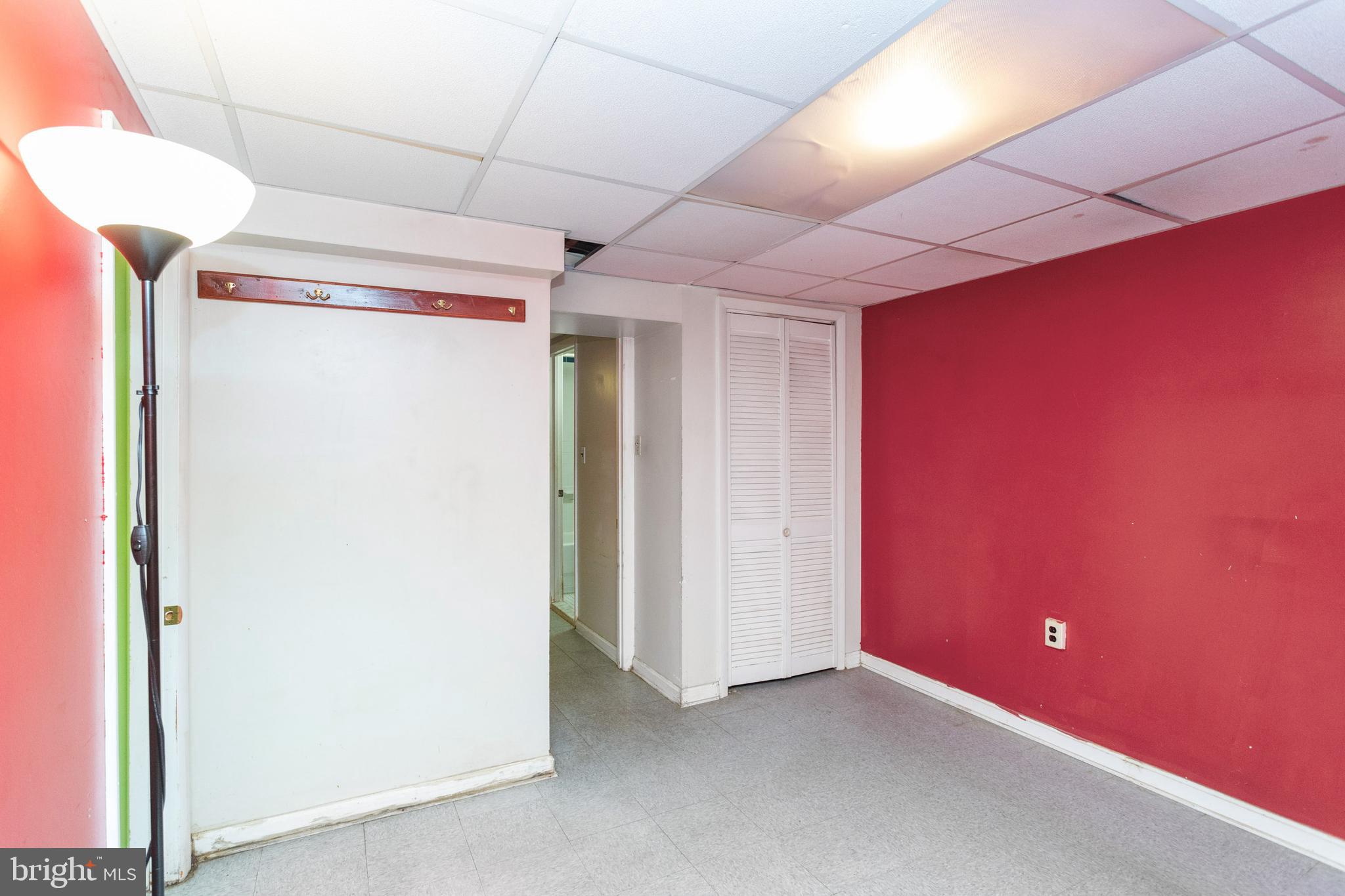 5205 Hillwell Road Baltimore, MD 21229 - Photo 30 of 39 Gallery Image 30