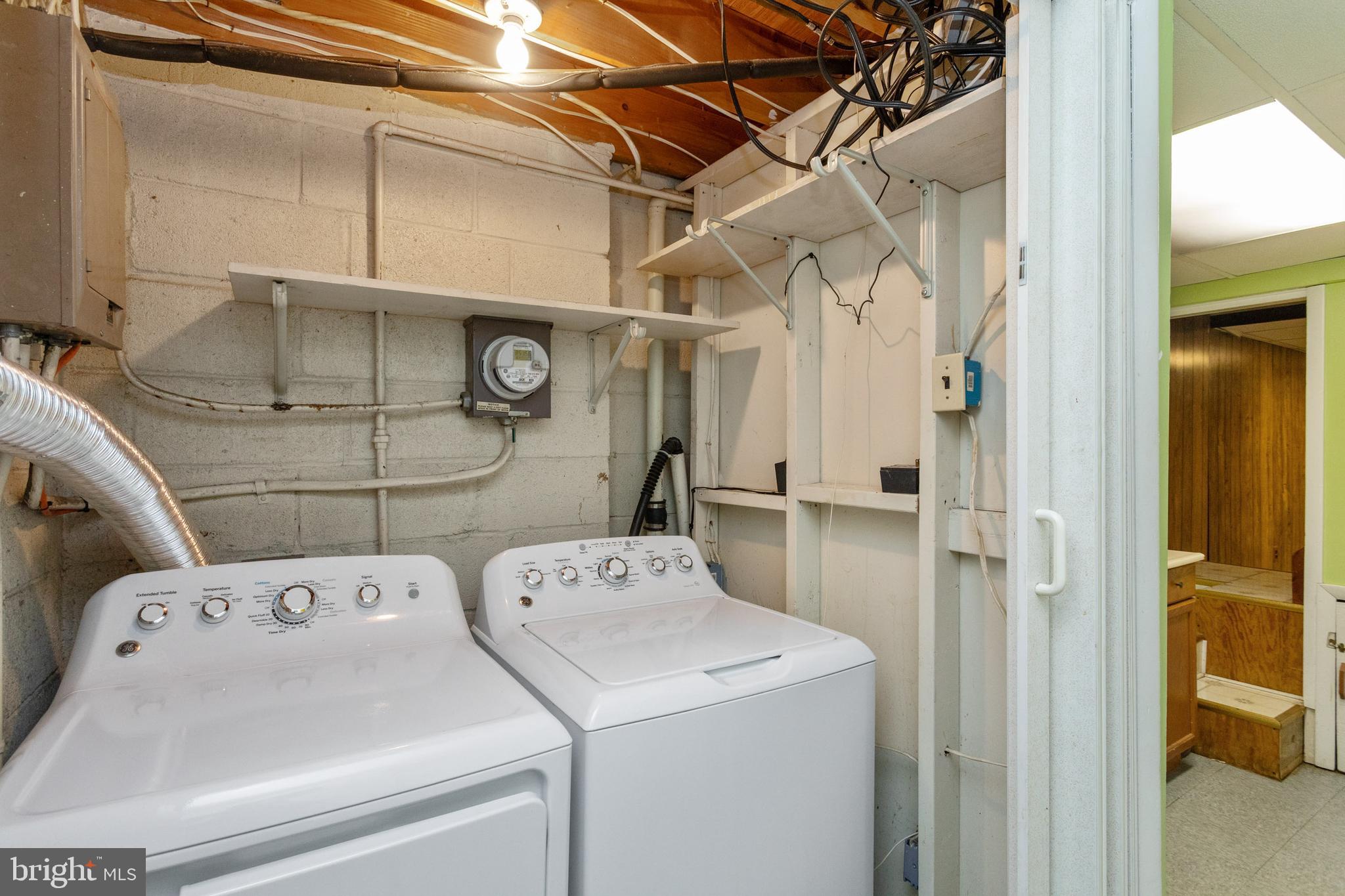 5205 Hillwell Road Baltimore, MD 21229 - Photo 32 of 39 Gallery Image 32