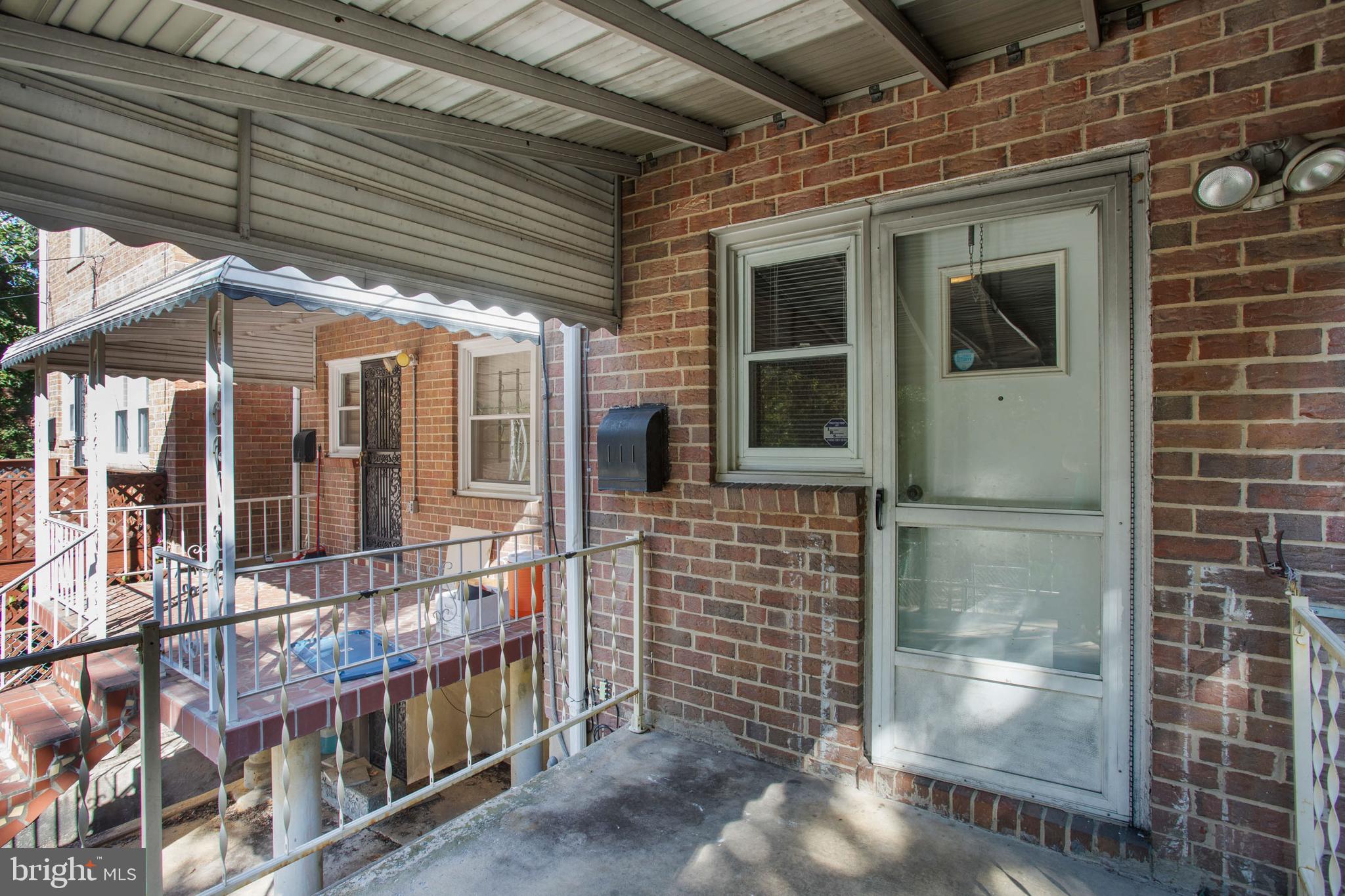 5205 Hillwell Road Baltimore, MD 21229 - Photo 35 of 39 Gallery Image 35