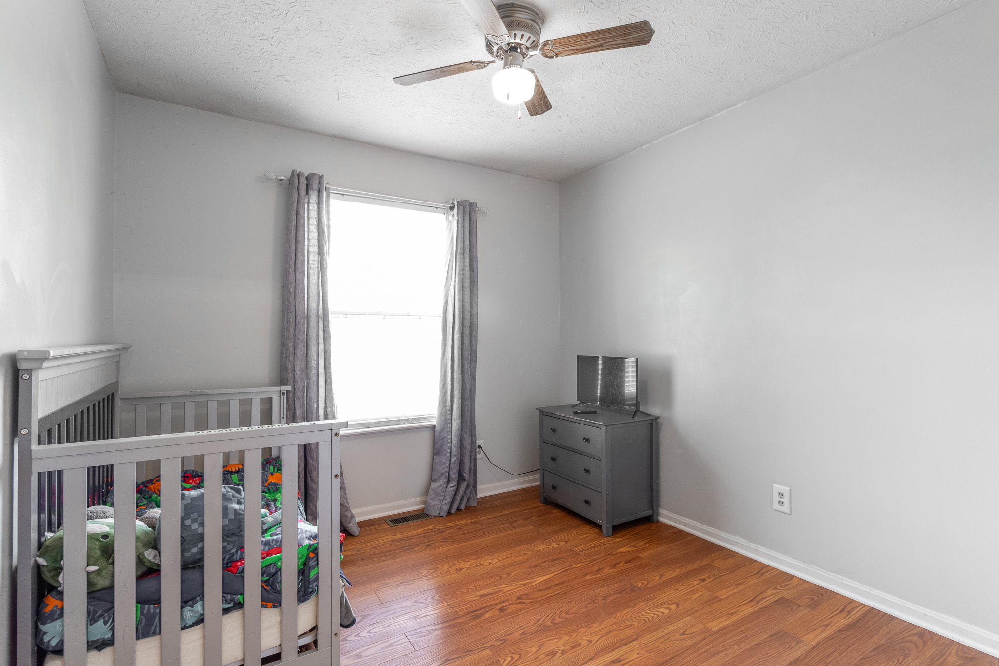 8371 Devonshire Road Columbus, IN 47201 - Photo 13 of 35