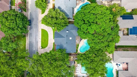 $1,050,000 | 6833 Truxton Drive, Dallas, TX 75231