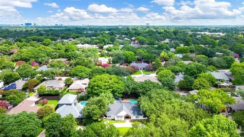 $1,050,000 | 6833 Truxton Drive, Dallas, TX 75231
