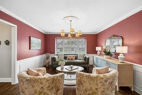 $1,050,000 | 6833 Truxton Drive, Dallas, TX 75231