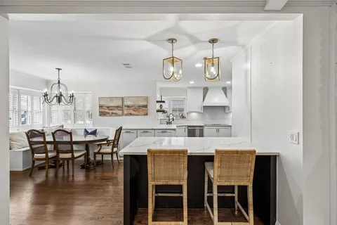 $1,050,000 | 6833 Truxton Drive, Dallas, TX 75231