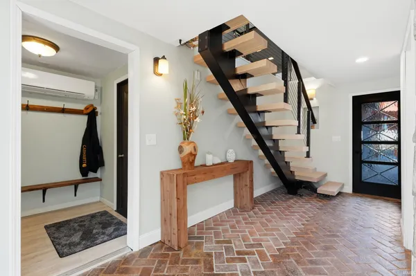 $899,000 | 2970 West Park Drive, Huntington, IN 46750