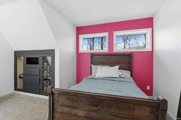 $899,000 | 2970 West Park Drive, Huntington, IN 46750
