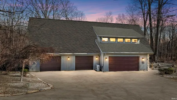 $899,000 | 2970 West Park Drive, Huntington, IN 46750
