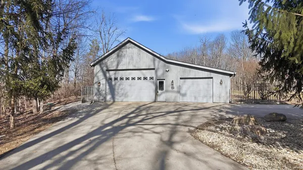 $899,000 | 2970 West Park Drive, Huntington, IN 46750