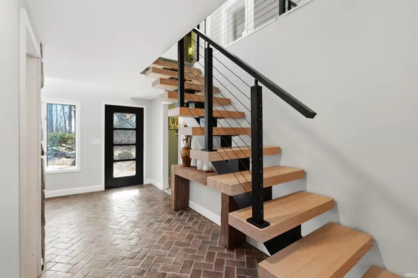 $899,000 | 2970 West Park Drive, Huntington, IN 46750
