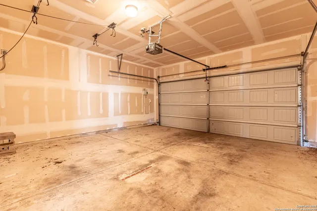 $2,100 | 13218 Cipresso Palco, San Antonio, TX 78253