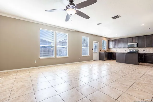 $2,100 | 13218 Cipresso Palco, San Antonio, TX 78253