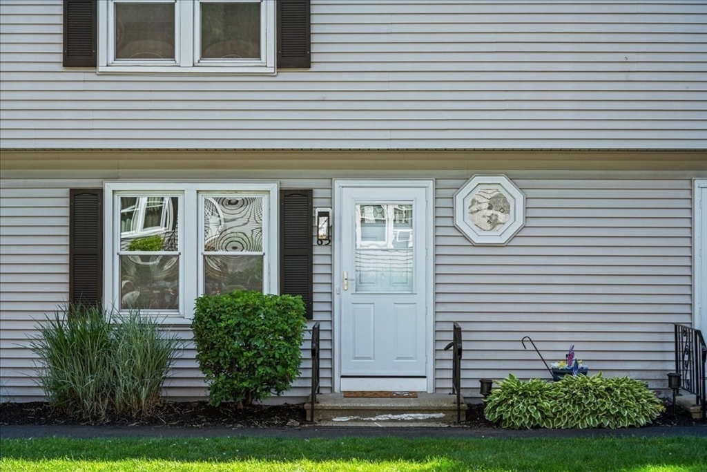 270 Sunderland Road, Unit 65 Worcester, MA 01604 - Photo 34 of 38