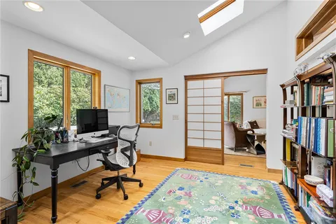 $950,000 | 38 River Run, East Greenwich, RI 02818