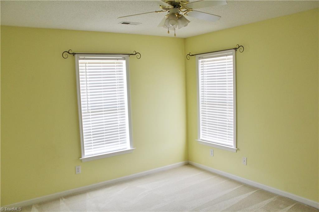 3609 Shadow Ridge Drive High Point, NC 27265 - Photo 11 of 19 Gallery Image 11
