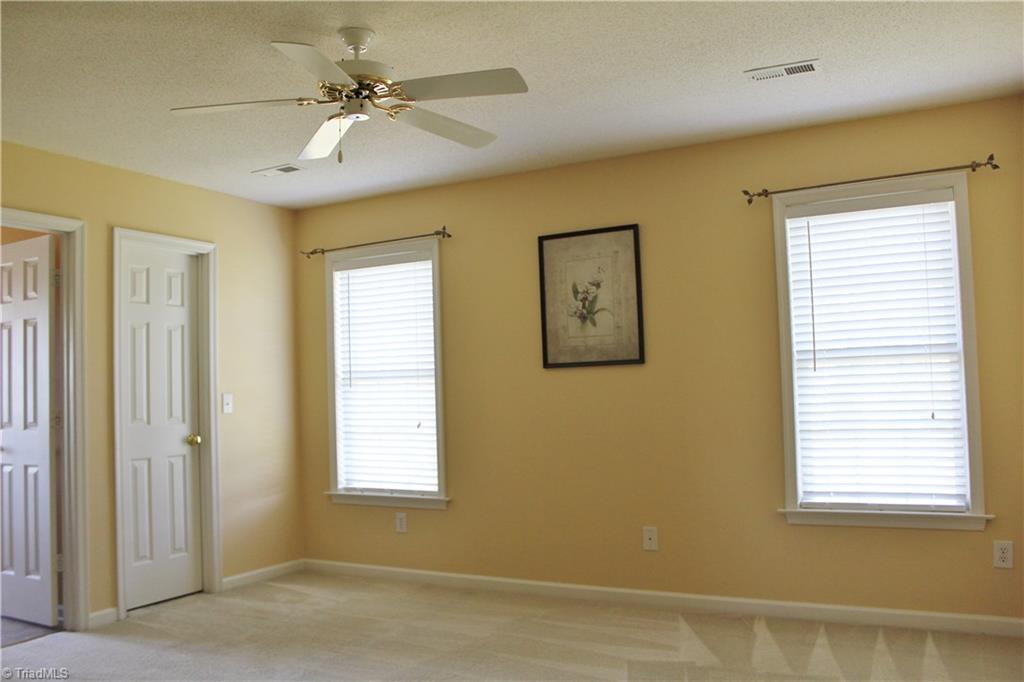 3609 Shadow Ridge Drive High Point, NC 27265 - Photo 8 of 19 Gallery Image 8