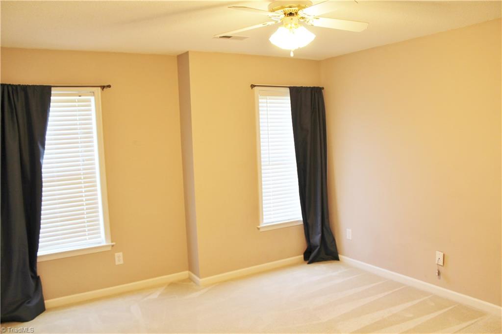 3609 Shadow Ridge Drive High Point, NC 27265 - Photo 10 of 19 Gallery Image 10