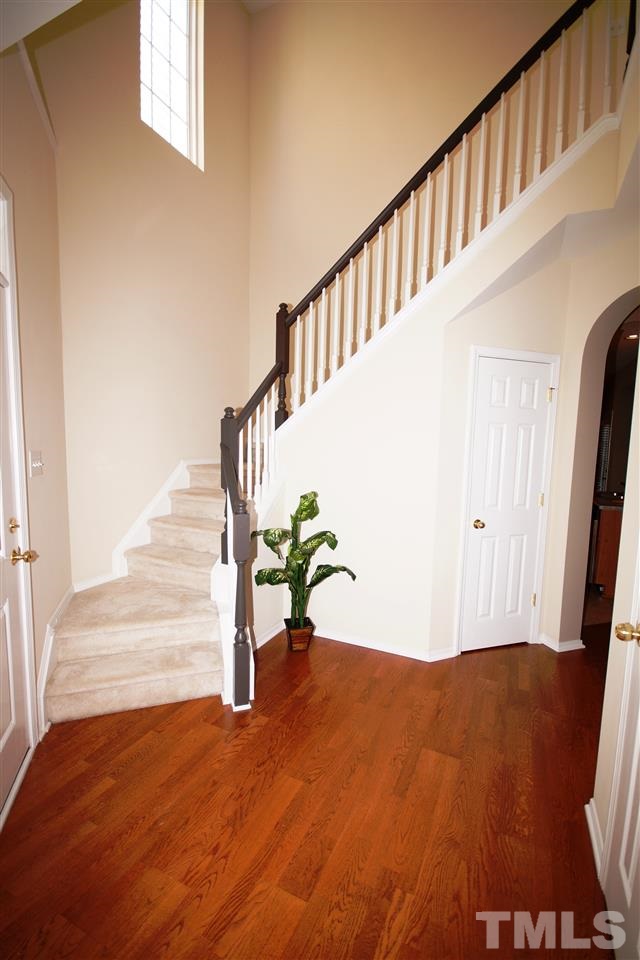 8508 Pillar Gate Lane Raleigh, NC 27613 - Photo 2 of 24