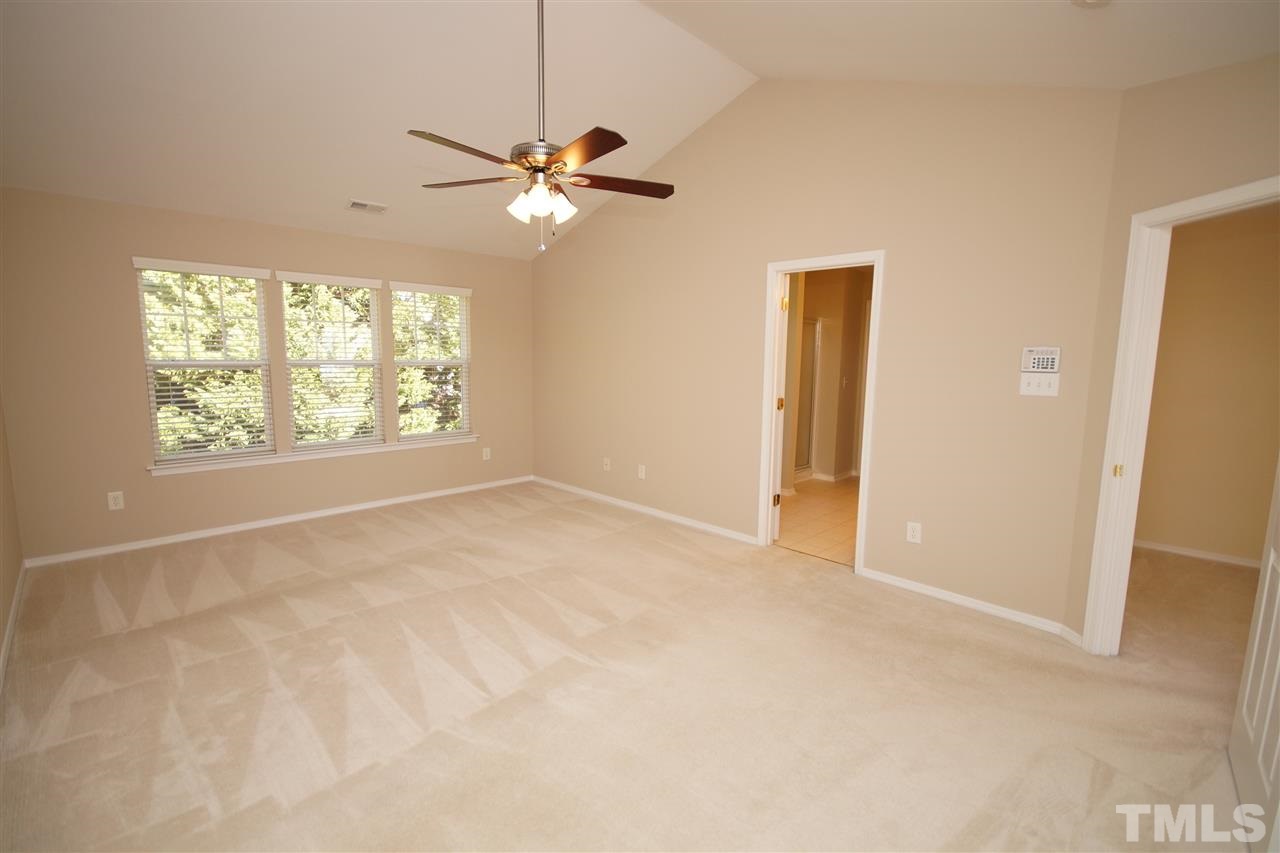 8508 Pillar Gate Lane Raleigh, NC 27613 - Photo 15 of 24