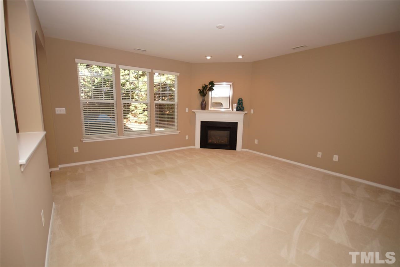 8508 Pillar Gate Lane Raleigh, NC 27613 - Photo 6 of 24