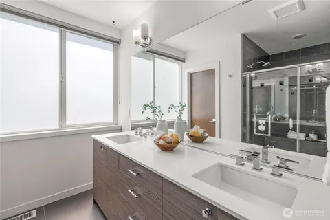 $750,000 | 110 22nd Avenue South, Seattle, WA 98144