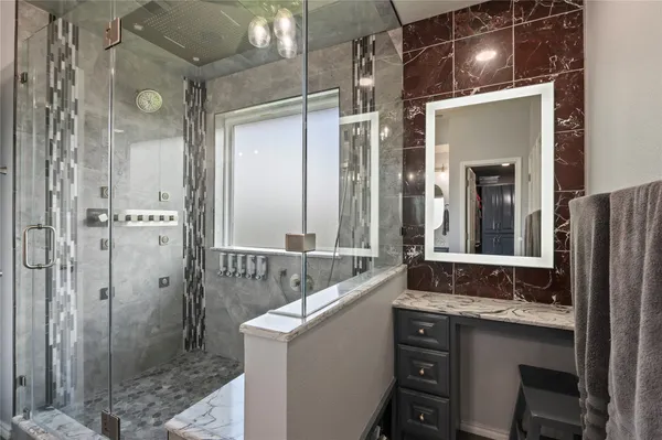 $360,000 | 207 Fox Springs Court, Dickinson, TX 77539