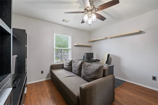 $360,000 | 207 Fox Springs Court, Dickinson, TX 77539