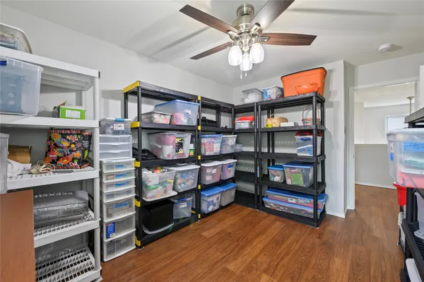 $360,000 | 207 Fox Springs Court, Dickinson, TX 77539