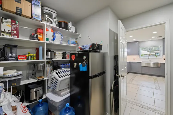 $360,000 | 207 Fox Springs Court, Dickinson, TX 77539