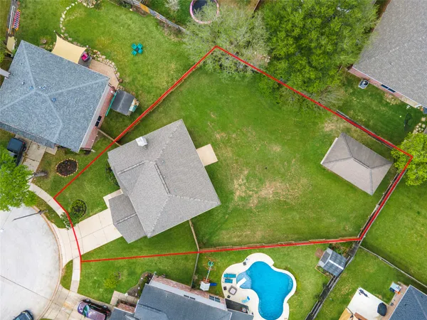 $360,000 | 207 Fox Springs Court, Dickinson, TX 77539