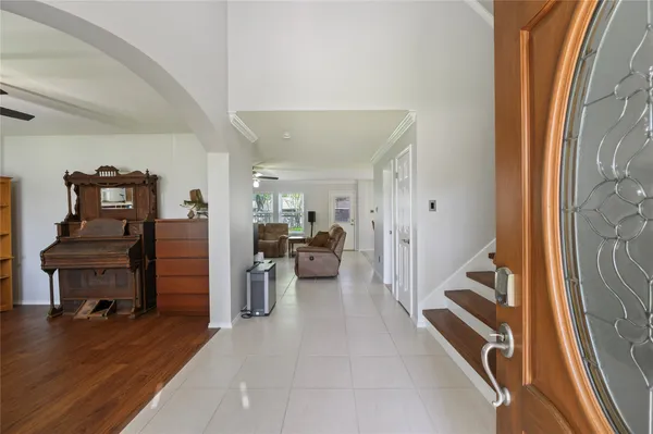 $360,000 | 207 Fox Springs Court, Dickinson, TX 77539