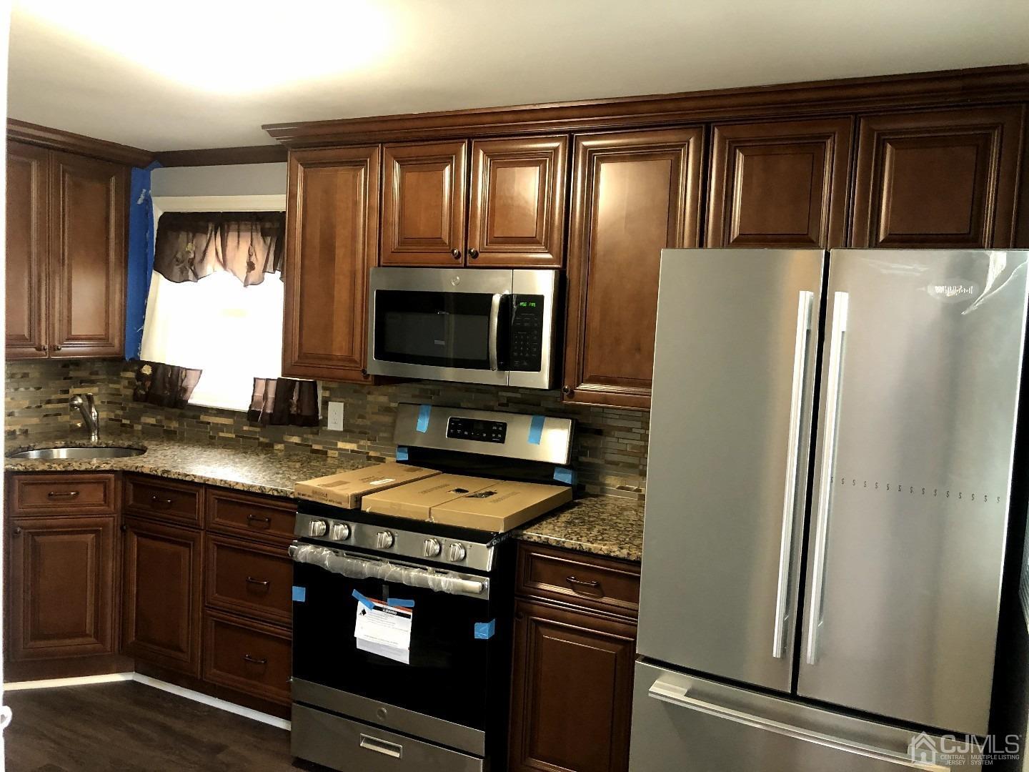3 Ruth Place Middlesex, NJ 08846 - Photo 3 of 6 Gallery Image 3