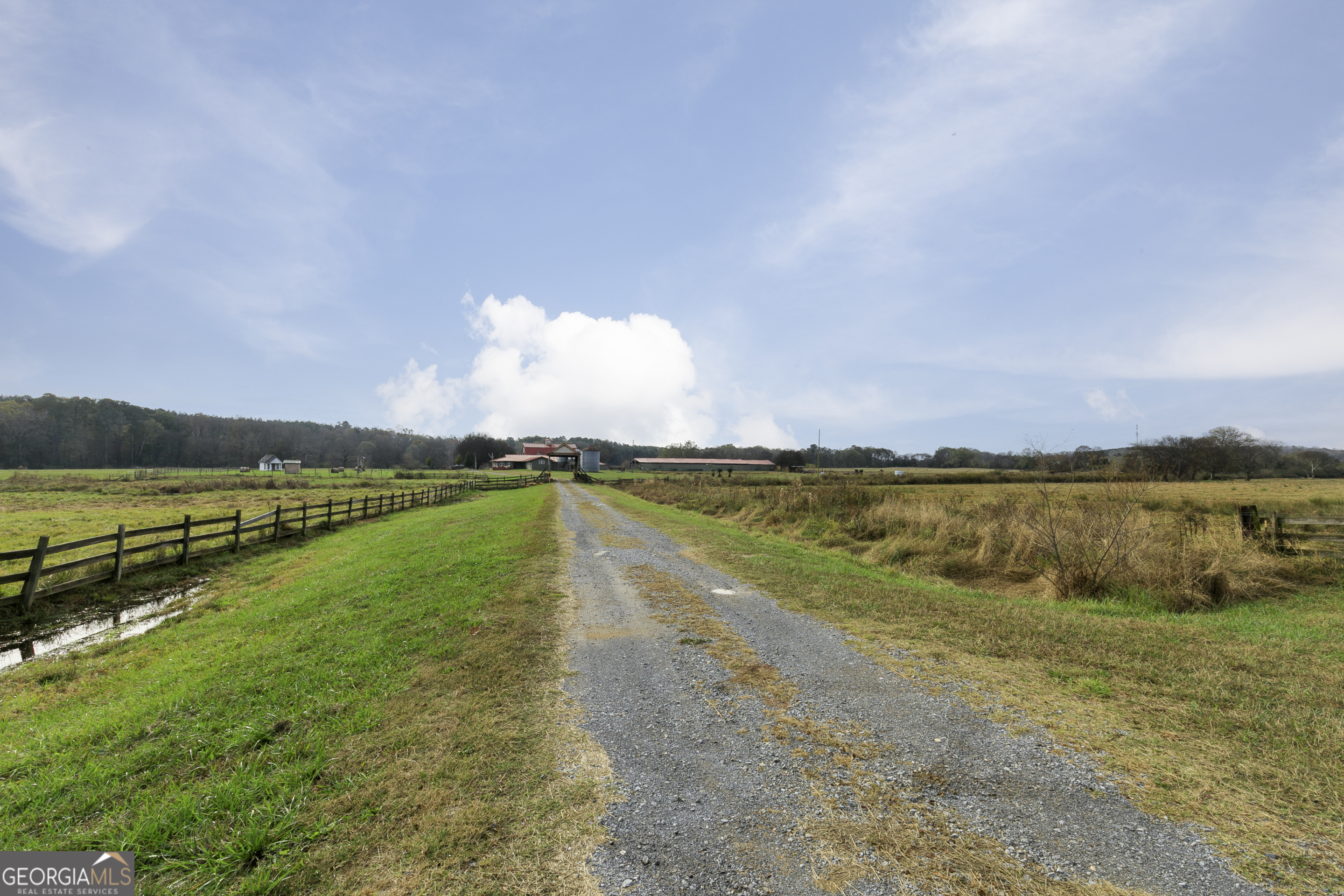 1907 Old Cedartown Road Cedartown, GA 30125 - Photo 25 of 83 a view of a lake in middle of the middle of a lake