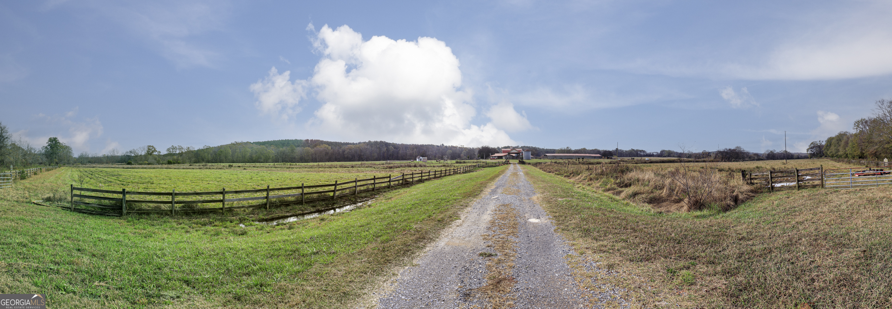 1907 Old Cedartown Road Cedartown, GA 30125 - Photo 27 of 83 a view of a lake with a big yard
