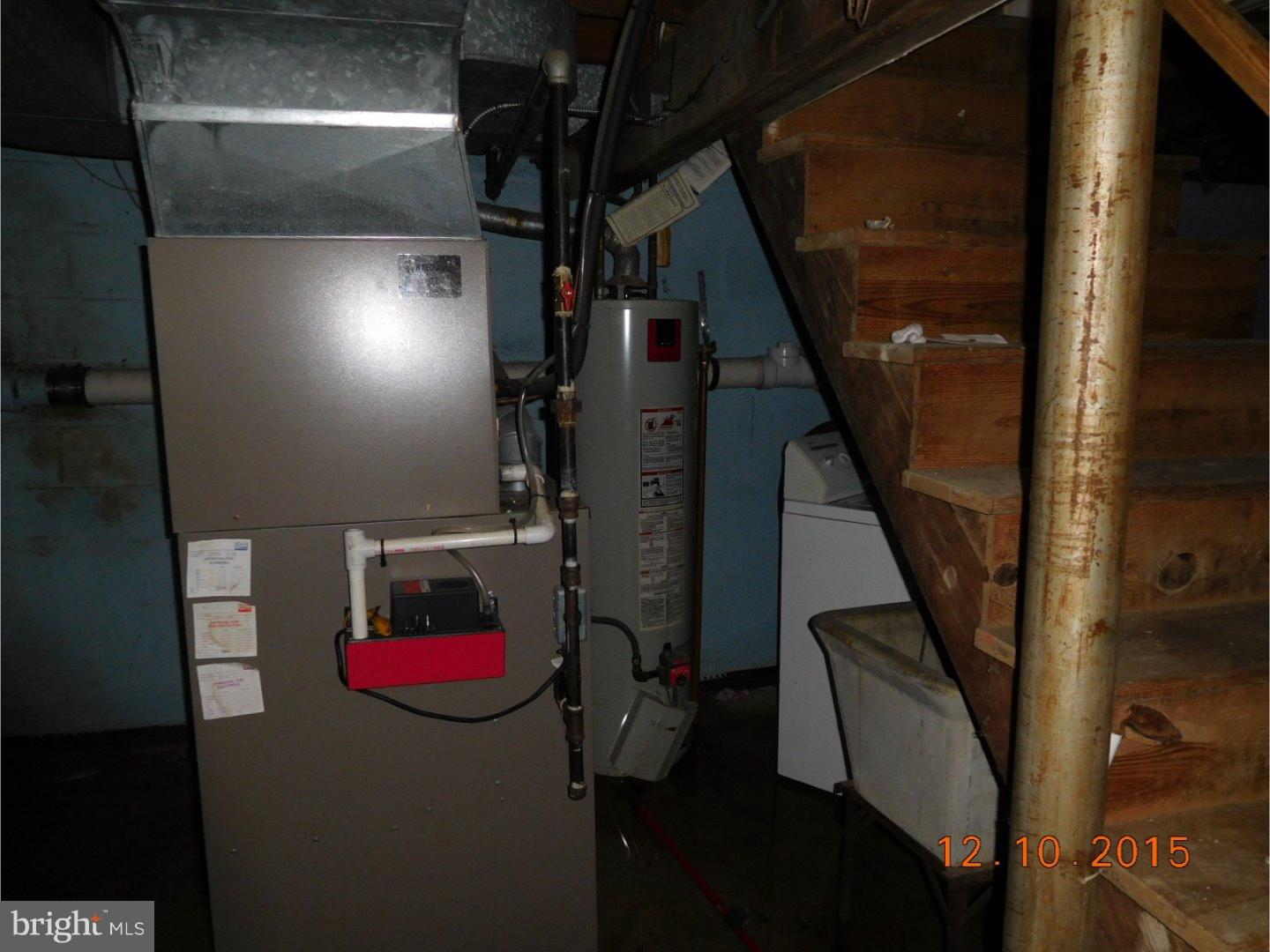 14 Hilltop Road Ewing, NJ 08638 - Photo 3 of 9 Gallery Image 3