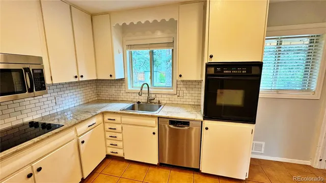 $550,000 | 6644 South Race Circle East, Centennial, CO 80121