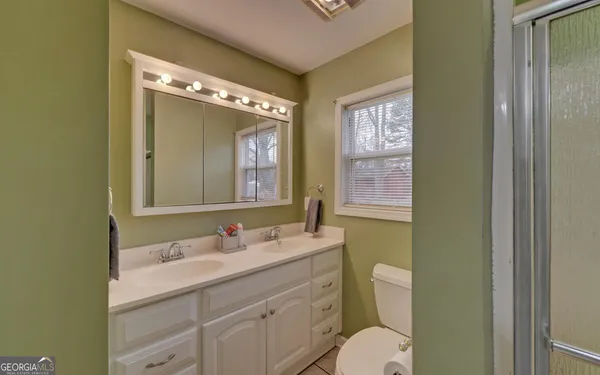 $215,000 | 926 Skyline Drive, Toccoa, GA 30577