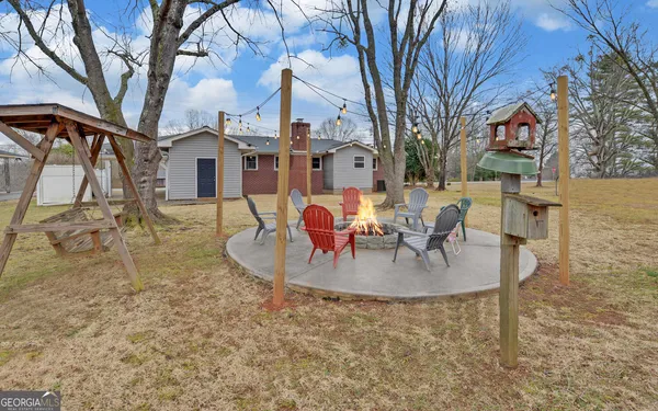 $215,000 | 926 Skyline Drive, Toccoa, GA 30577