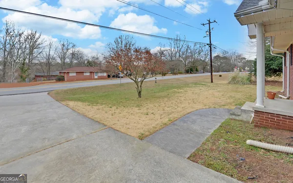 $215,000 | 926 Skyline Drive, Toccoa, GA 30577