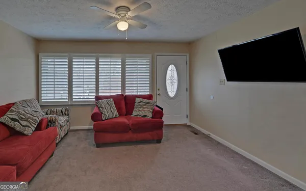 $215,000 | 926 Skyline Drive, Toccoa, GA 30577