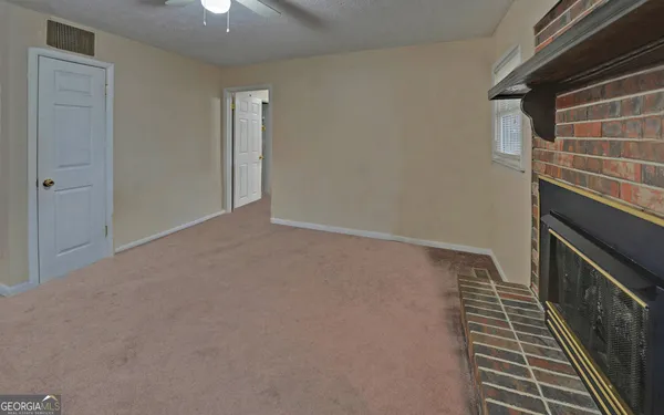 $215,000 | 926 Skyline Drive, Toccoa, GA 30577