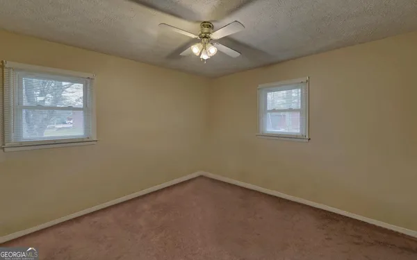 $215,000 | 926 Skyline Drive, Toccoa, GA 30577