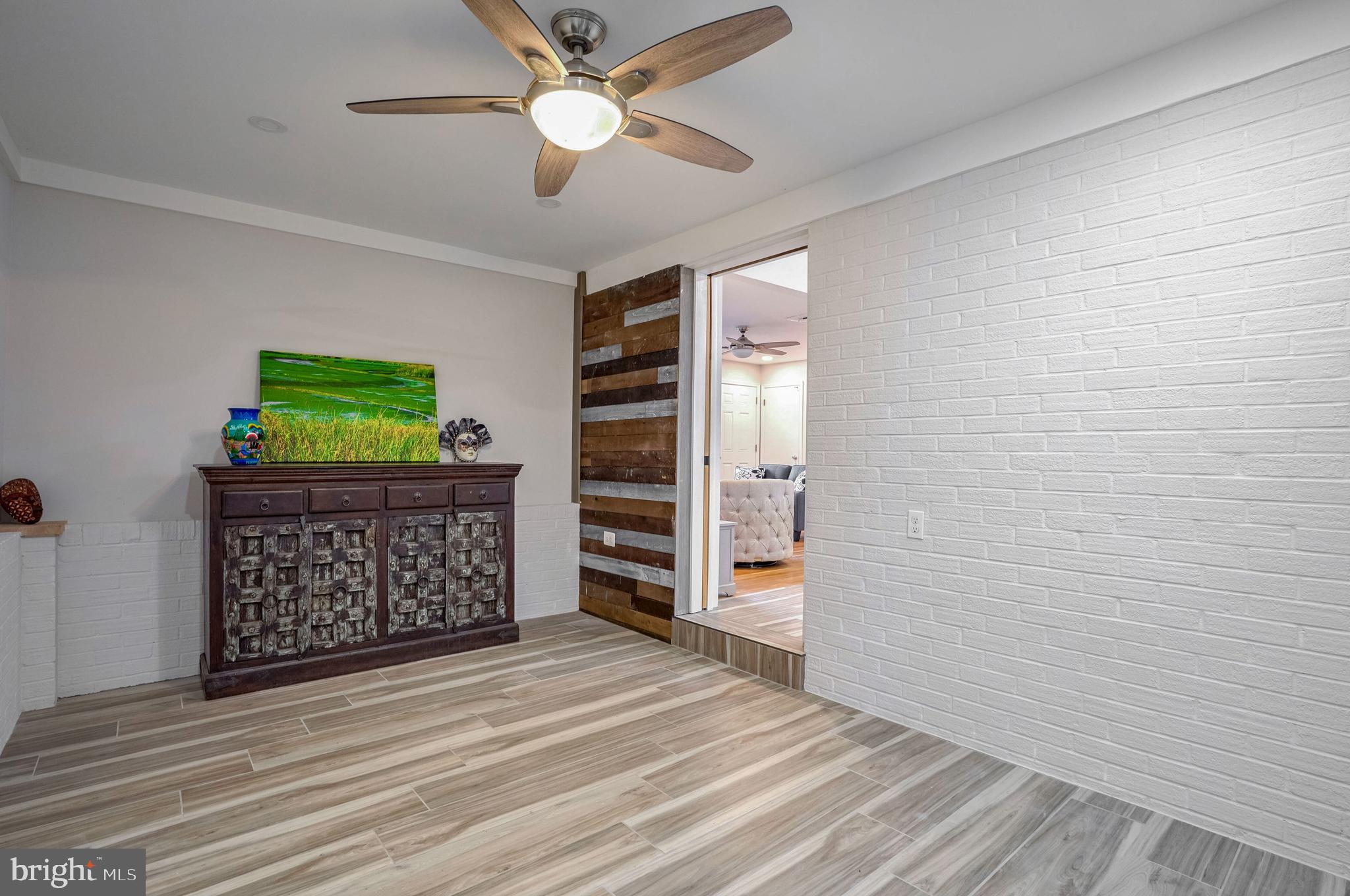 42495 Spinks Ferry Road Leesburg, VA 20176 - Photo 12 of 36 Gallery Image 12