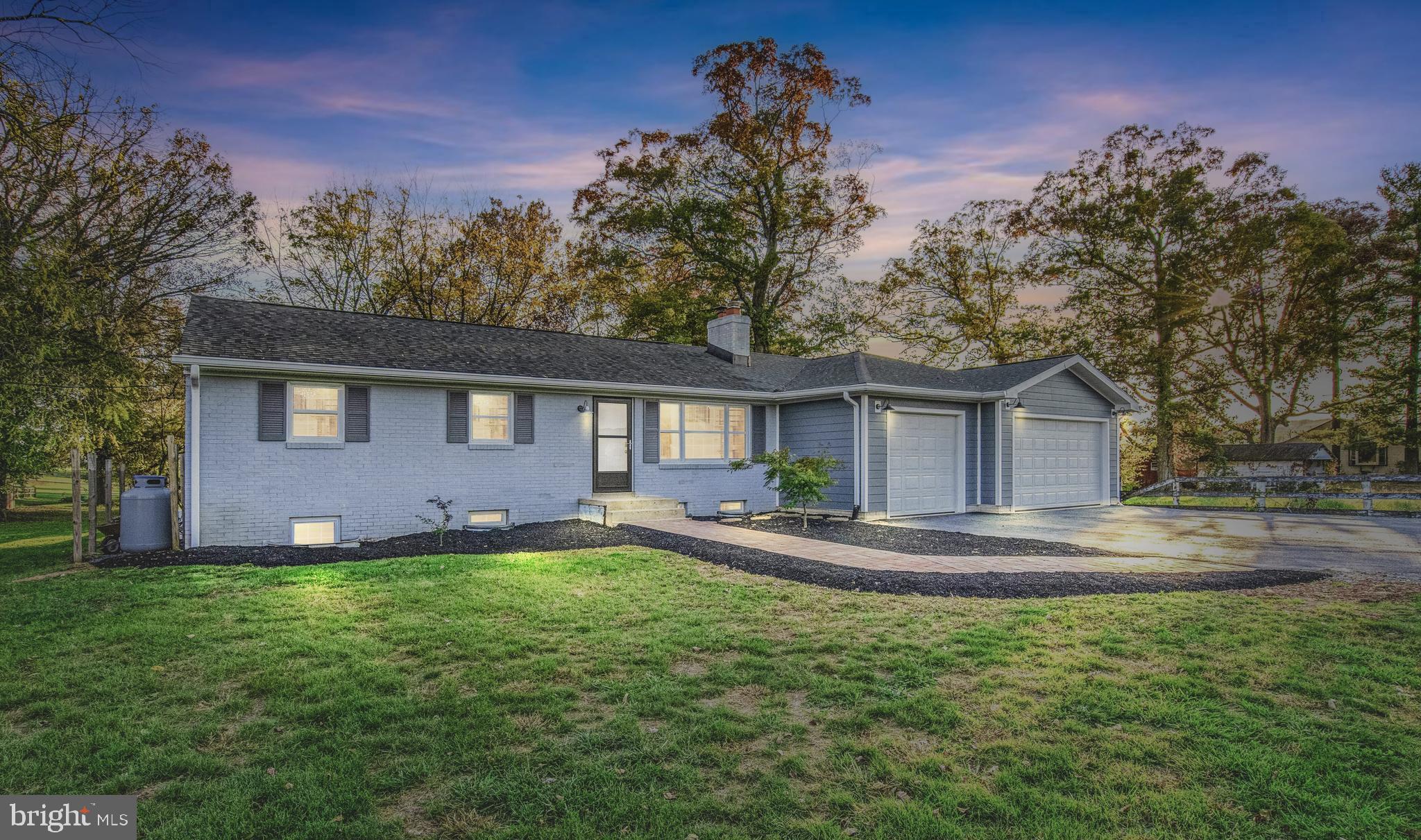 42495 Spinks Ferry Road Leesburg, VA 20176 - Photo 2 of 36 Gallery Image 2