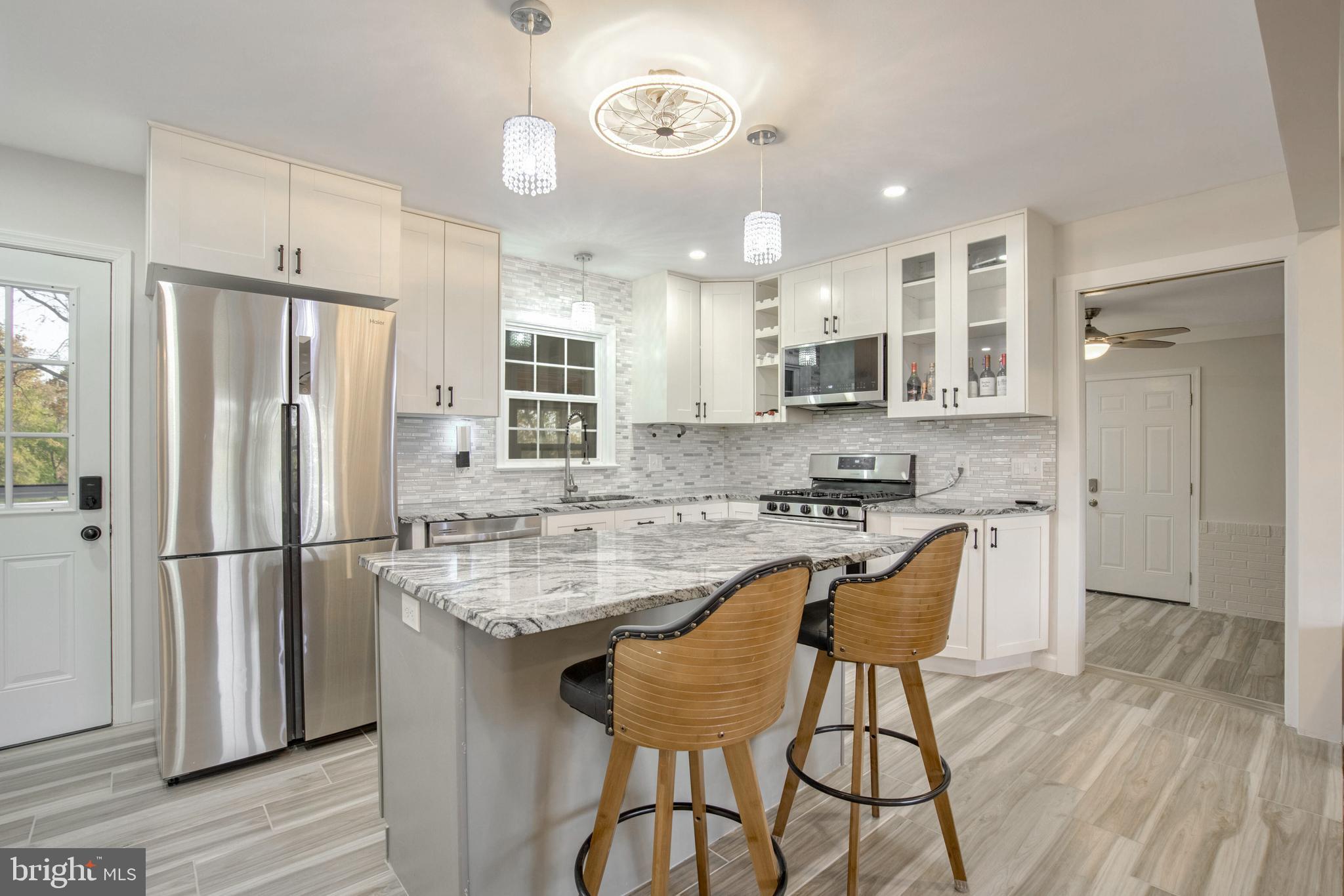 42495 Spinks Ferry Road Leesburg, VA 20176 - Photo 9 of 36 Gallery Image 9