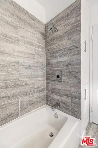 $2,395 | 5022 Clinton Street, Unit 5022C, Los Angeles, CA 90004