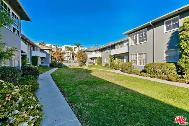 $2,395 | 5022 Clinton Street, Unit 5022C, Los Angeles, CA 90004