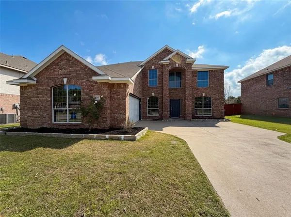 $367,000 | 916 Matagorda Lane, DeSoto, TX 75115